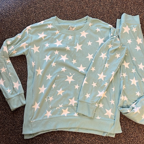 Cuddle Duds Pajamas - Picture 2 of 5